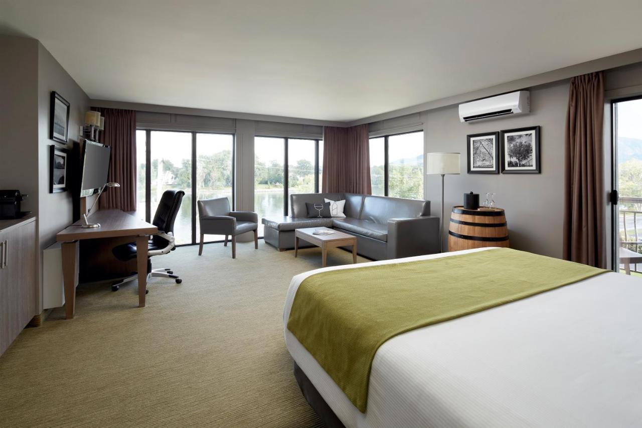 Hotel Rive Gauche Beloeil Екстериор снимка